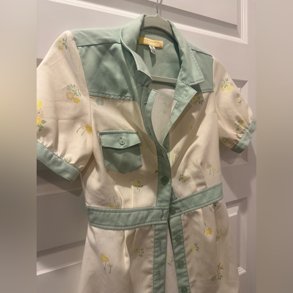 Urban Outfitters Cream Mini Dress with Mint Trim and Yellow Floral - Picture 9 of 11